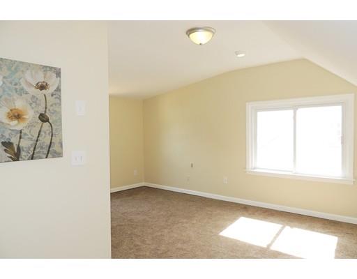 55 Linnell St, Springfield, MA 01104 photo 14