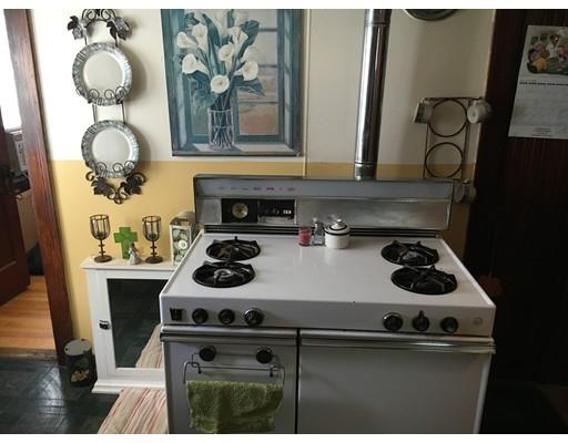 2 Stearns St, Worcester, MA 01603 photo 9