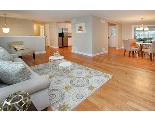 8 Eastern Ave, Stoneham, MA 02180 photo 4