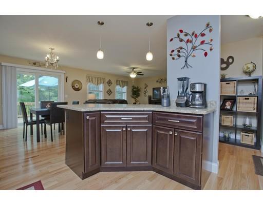 74 Plain St, Easthampton, MA 01027 photo 12
