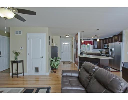 74 Plain St, Easthampton, MA 01027 photo 18