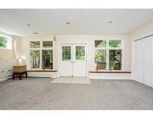 35 Beacon St, Stoneham, MA 02180 photo 15
