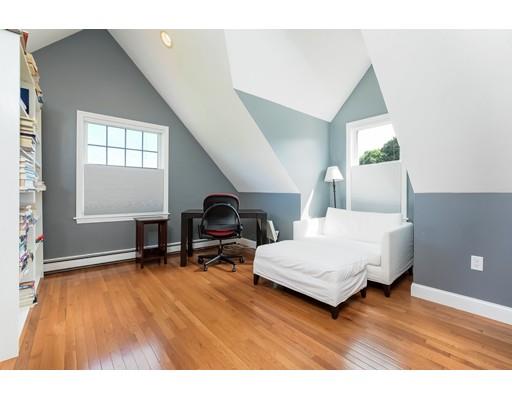 35 Beacon St, Stoneham, MA 02180 photo 13