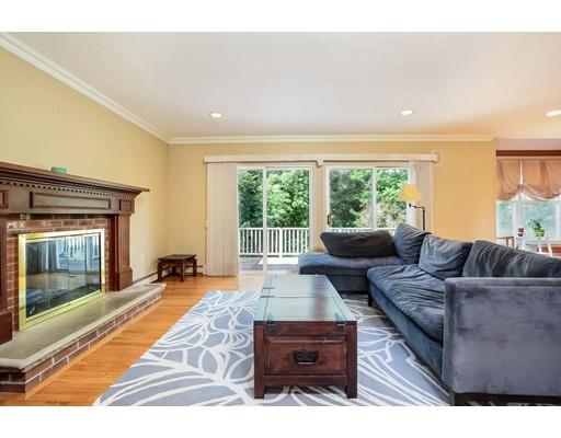 35 Beacon St, Stoneham, MA 02180 photo 9