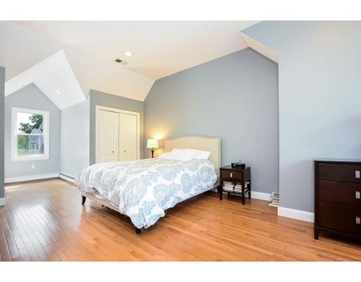 35 Beacon St, Stoneham, MA 02180 photo 11
