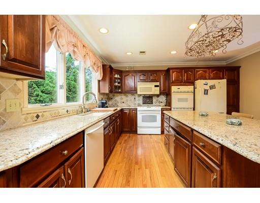 35 Beacon St, Stoneham, MA 02180 photo 7