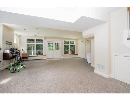 35 Beacon St, Stoneham, MA 02180 photo 16