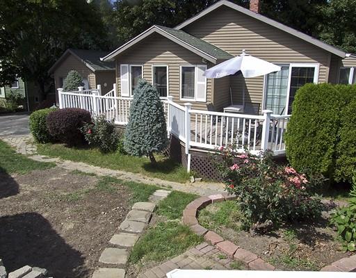431 Hamilton St, Worcester, MA 01604 photo 2