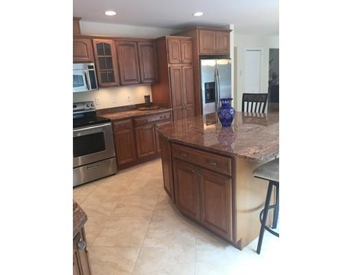 17 Eagle Dr, Dudley, MA 01571 photo 4