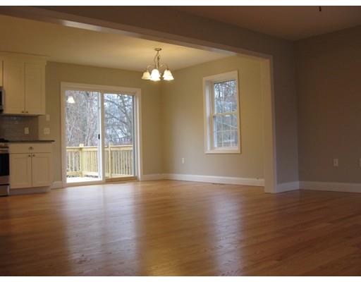 20 Old Lane Rd, Springfield, MA 01129 photo 6