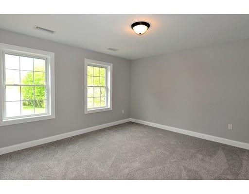 20 Old Lane Rd, Springfield, MA 01129 photo 13