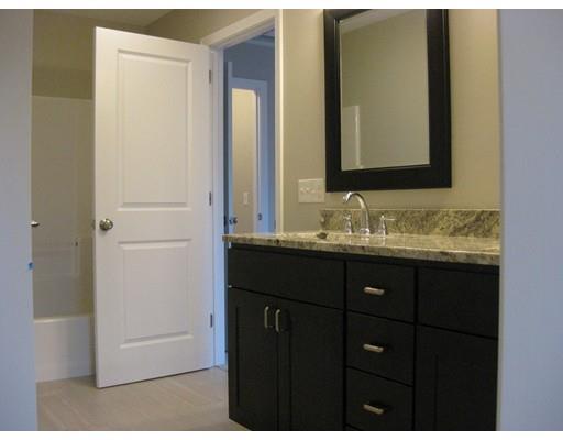 20 Old Lane Rd, Springfield, MA 01129 photo 8