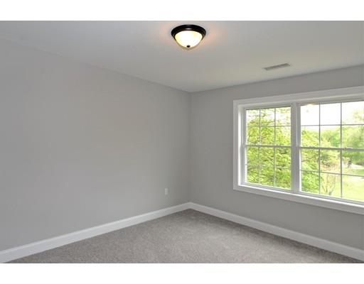 20 Old Lane Rd, Springfield, MA 01129 photo 15