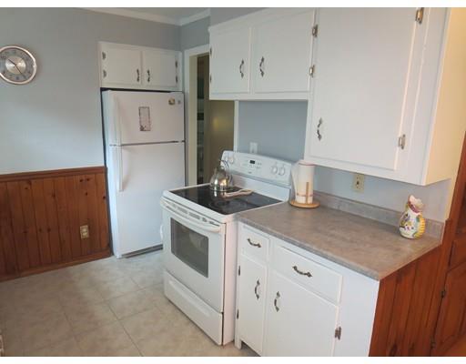 38 Bacon Rd, Springfield, MA 01119 photo 3