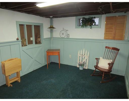 38 Bacon Rd, Springfield, MA 01119 photo 9