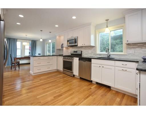 178 Oak St, Wakefield, MA 01880 photo 1