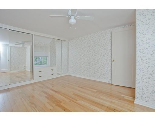 79 Fenway Dr, Springfield, MA 01119 photo 18