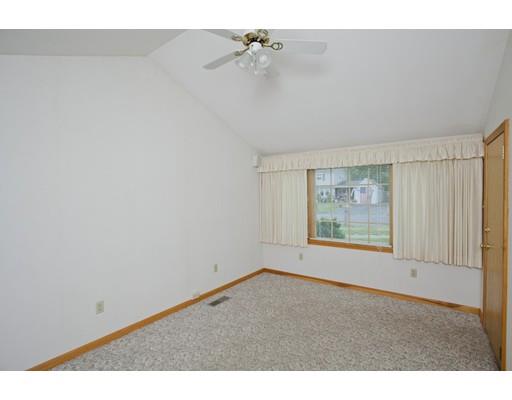 79 Fenway Dr, Springfield, MA 01119 photo 12