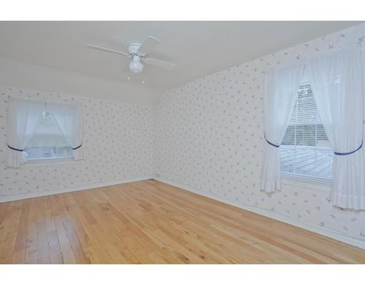 79 Fenway Dr, Springfield, MA 01119 photo 16