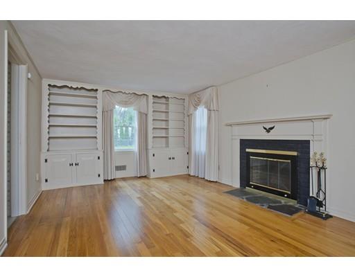 79 Fenway Dr, Springfield, MA 01119 photo 6