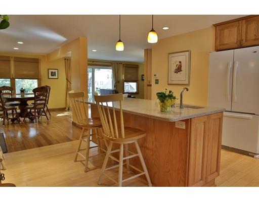 9 Blake Ct, Gloucester, MA 01930 photo 5