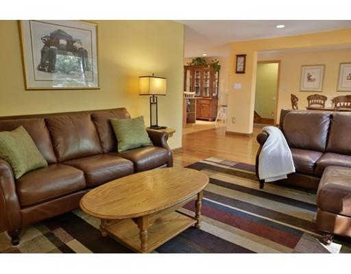 9 Blake Ct, Gloucester, MA 01930 photo 7