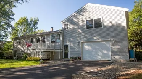 9 Blake Ct # R, Gloucester, MA 01930 photo 1