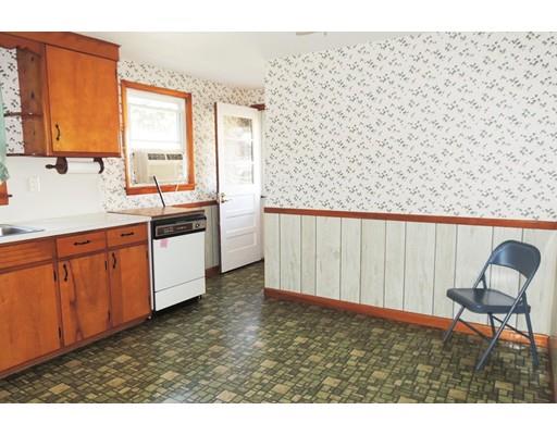 52 Gary Rd, Springfield, MA 01119 photo 6