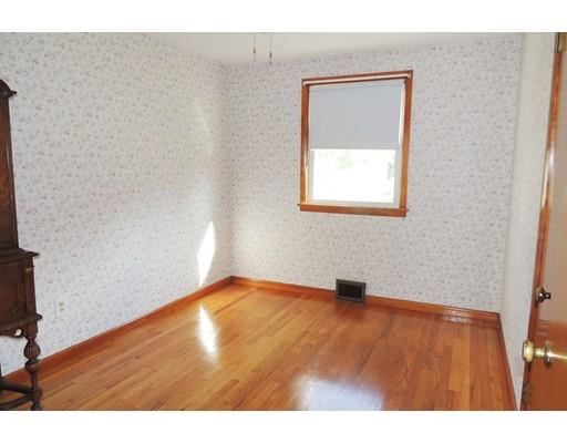 52 Gary Rd, Springfield, MA 01119 photo 10