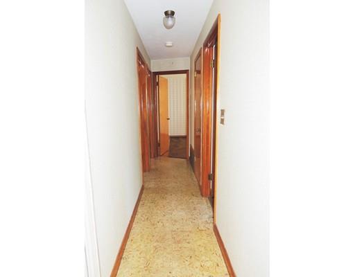 52 Gary Rd, Springfield, MA 01119 photo 8