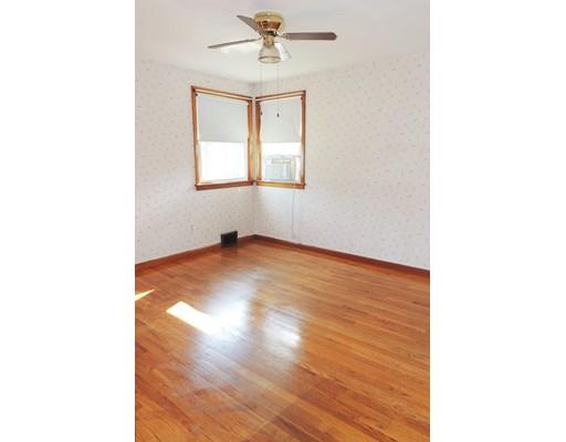 52 Gary Rd, Springfield, MA 01119 photo 11