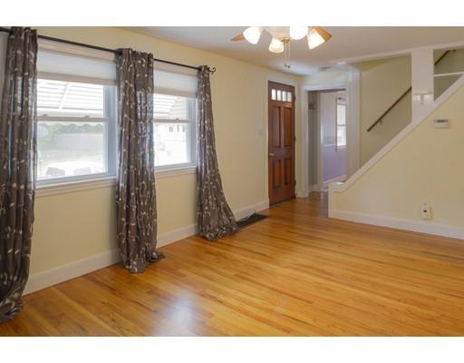 54 Hillside Ave, Beverly, MA 01915 photo 3