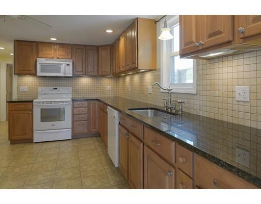 54 Hillside Ave, Beverly, MA 01915 photo 12