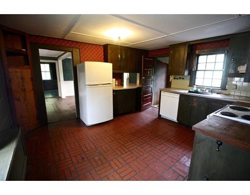 63 E Main St, Middleboro, MA 02346 photo 9