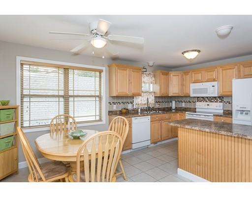 74 Jordan St, Springfield, MA 01129 photo 6