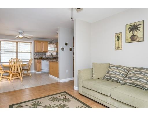74 Jordan St, Springfield, MA 01129 photo 4