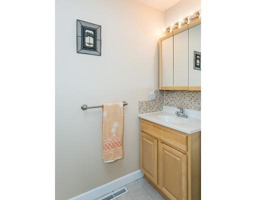 74 Jordan St, Springfield, MA 01129 photo 13