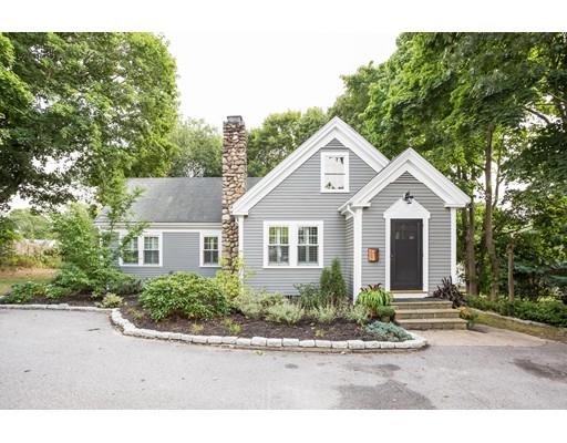 9 Pleasant St, Hingham, MA 02043 photo 2