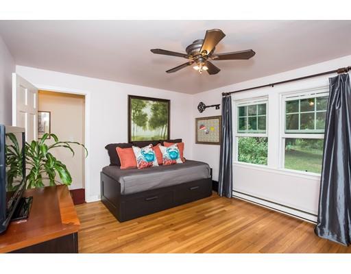 9 Pleasant St, Hingham, MA 02043 photo 15