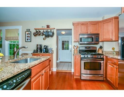 82 Forest St, Reading, MA 01867 photo 12