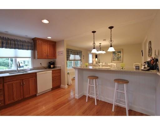 69 Sheaffer Rd, Barnstable, MA 02632 photo 9