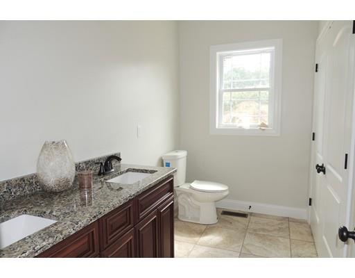 59 Alwin Pl, Springfield, MA 01128 photo 9