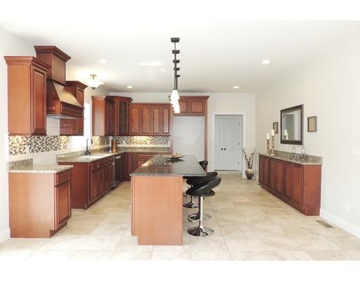 59 Alwin Pl, Springfield, MA 01128 photo 6