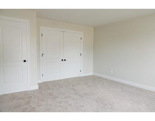 59 Alwin Pl, Springfield, MA 01128 photo 24