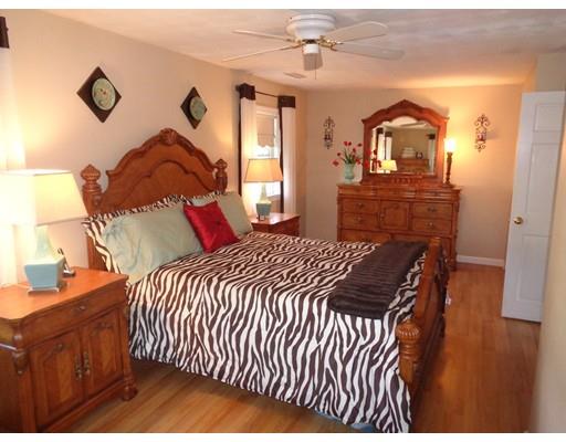 5 Grove St, Danvers, MA 01923 photo 9