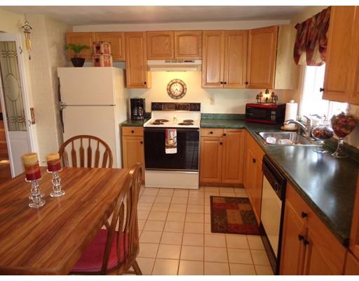 5 Grove St, Danvers, MA 01923 photo 4
