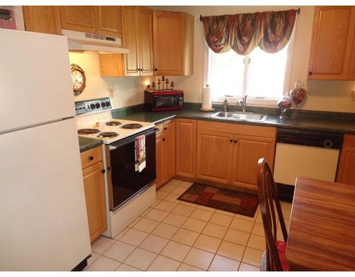 5 Grove St, Danvers, MA 01923 photo 3