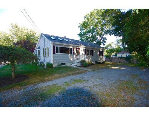 44 Martelle St, Acushnet, MA 02743 photo 2