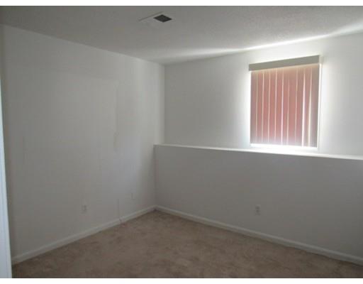 526 3rd St #4, Fall River, MA 02721 photo 6