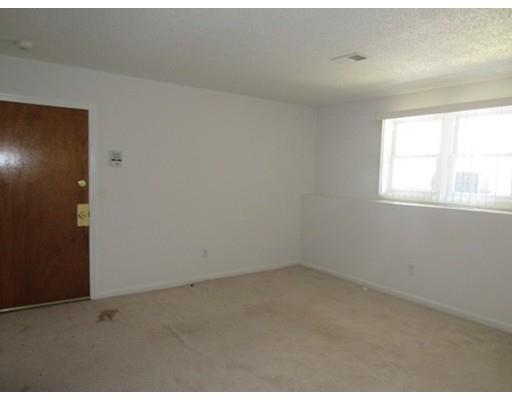 526 3rd St #4, Fall River, MA 02721 photo 4